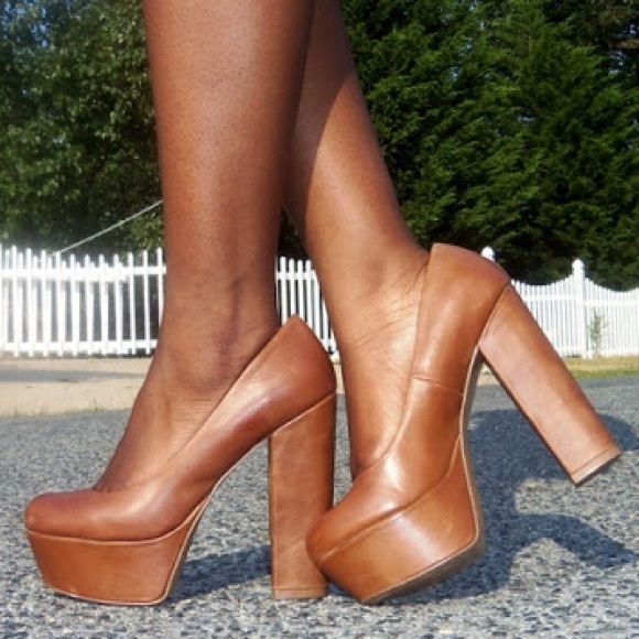 Steve Madden Shoes - Steve Madden ORRLY Platform Pumps in Cognac - 8.5